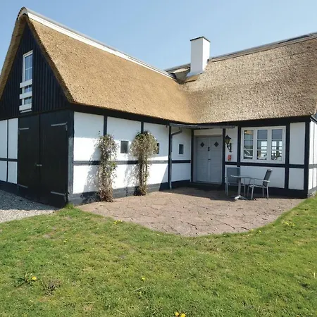 Dom wakacyjny Three-bedroom Holiday In Bjert *